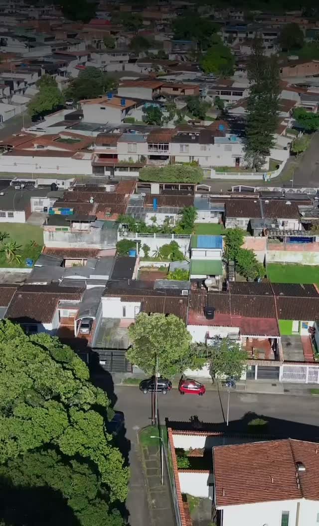 Casa de un nivel para uso comercial, Urbanización Sinaral (Pirineos) — foto 1 de 3